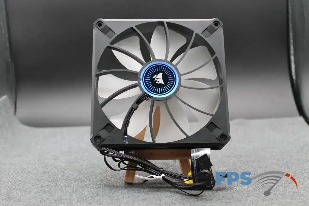 CORSAIR H170i ELITE LCD's fan rear view