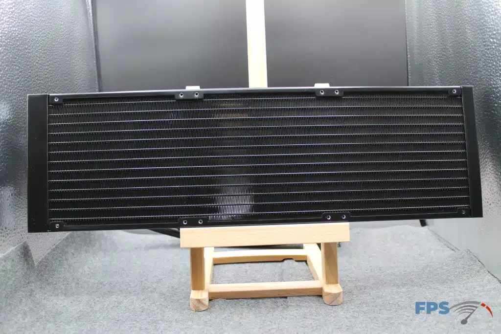 CORSAIR H170i ELITE LCD radiator front view