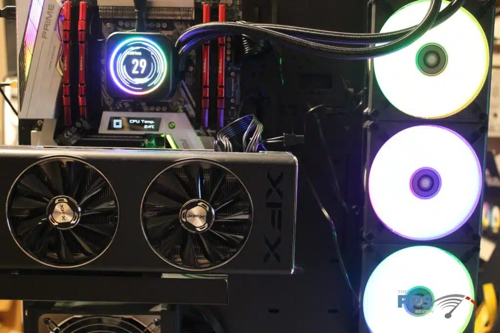  CORSAIR H170i ELITE LCD installed view