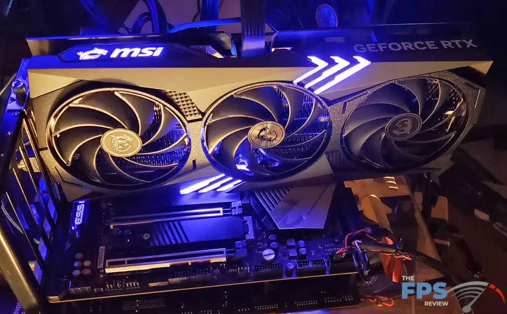 MSI GeForce RTX 4070 GMING X Trio 12G : card RGB 1