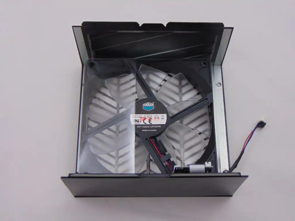 Cooler Master XG PLUS 850 Platinum fan