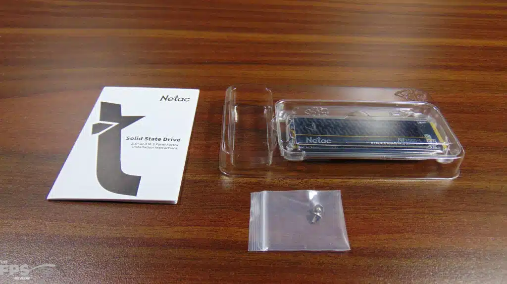 Netac NV7000-t 1TB PCIe Gen4 M.2 NVMe SSD Box Contents
