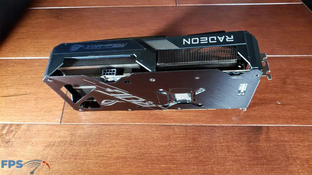 ASUS ROG Strix Radeon RX 7600 OC Edition: card back standing
