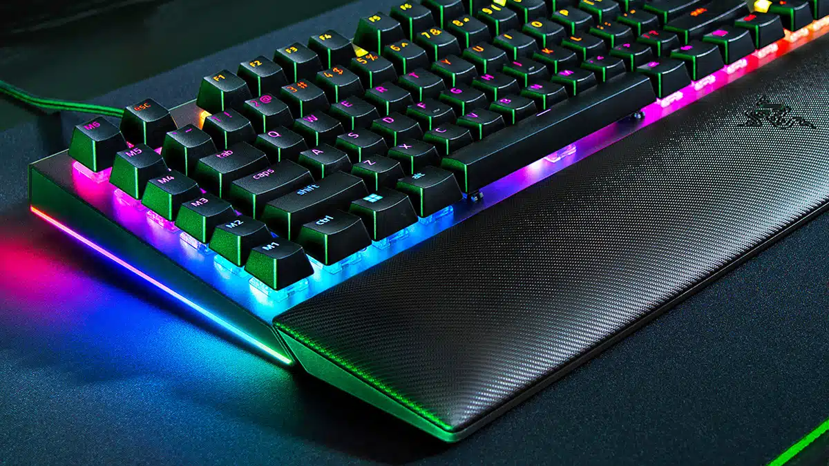 Razer Releases BlackWidow V4 and BlackWidow V4 X Gaming Keyboards