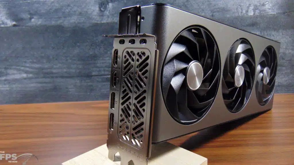 SAPPHIRE NITRO+ Radeon RX 7800 XT 16GB Gaming OC Display Ports
