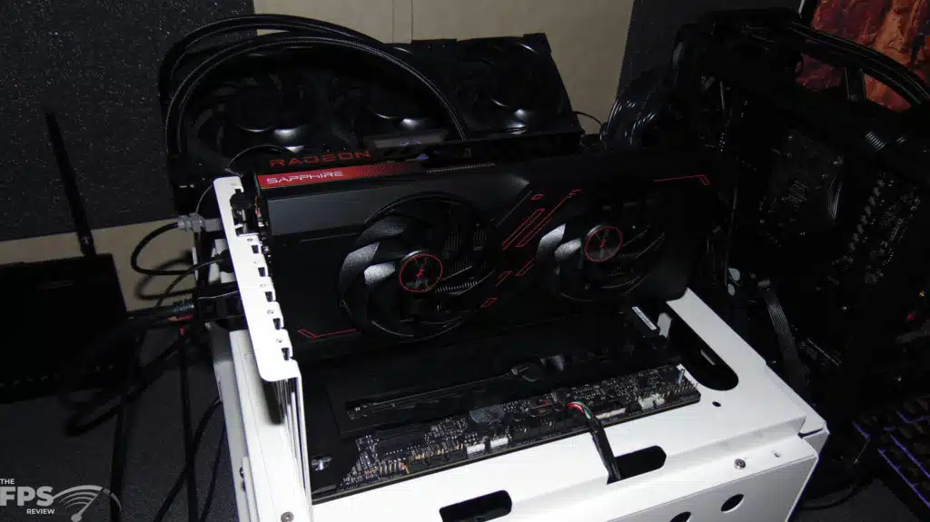 SAPPHIRE PULSE Radeon RX 7700 XT GAMING 12GB Installed in Computer