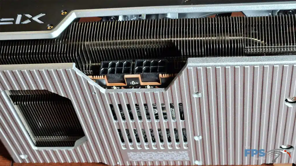 XFX SPEEDSTER MERC 319 RX 7800 XT Black: PCIe closeup