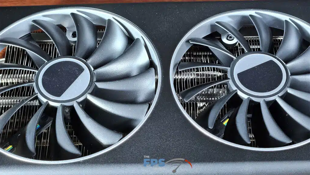 XFX SPEEDSTER MERC 319 RX 7800 XT Black: fan closeup