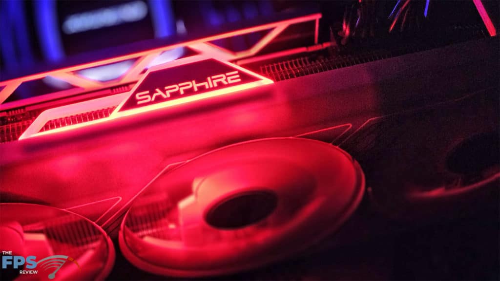 SAPPHIRE PURE Radeon RX 7700 XT GAMING OC: LED logo closeup
