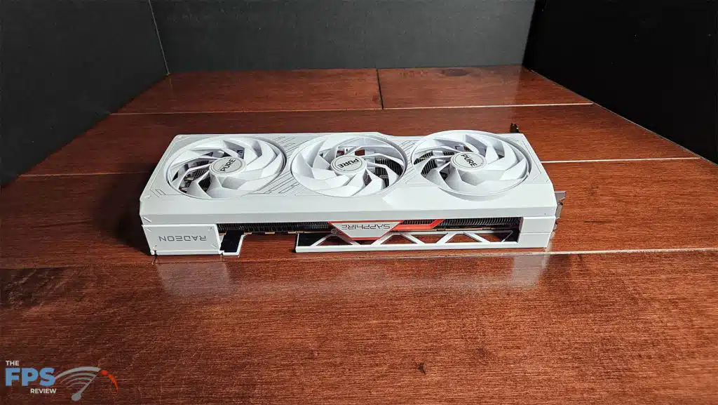 SAPPHIRE PURE Radeon RX 7700 XT Top