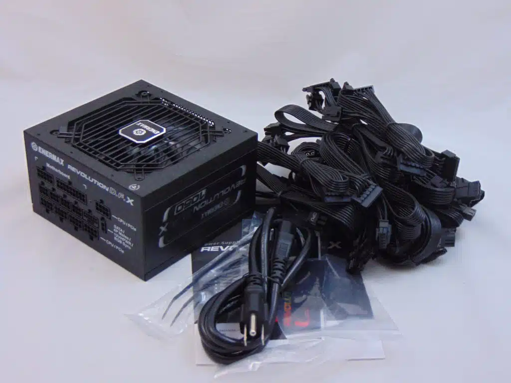 Enermax REVOLUTION D.F. X 1050W contents 1