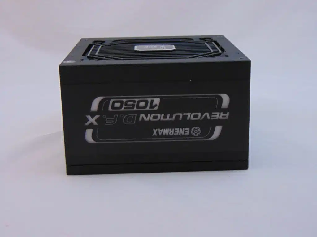 Enermax REVOLUTION D.F. X 1050W side