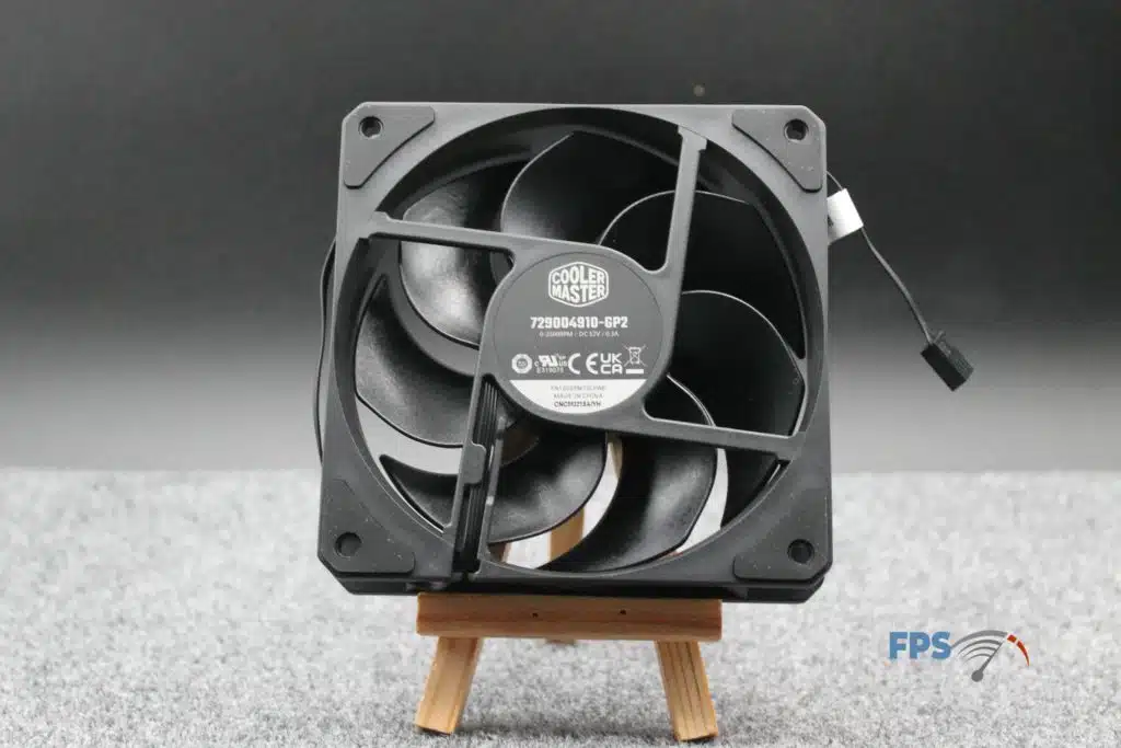 Cooler Master Hyper 212 Black's 120mm Sickleflow Edge fan rear