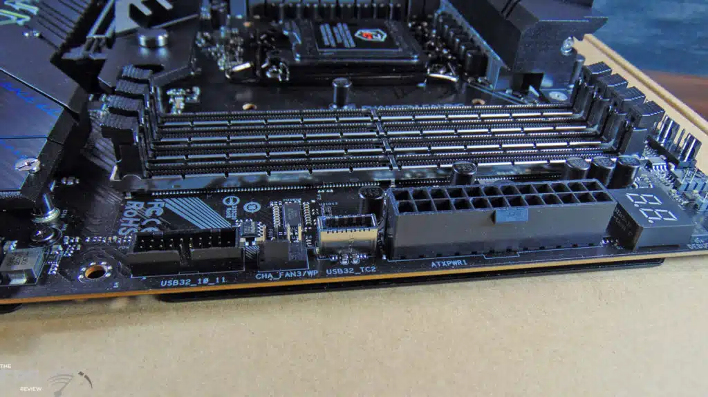 ASRock Phantom Gaming Z790 NOVA WIFI Motherboard DIMMs