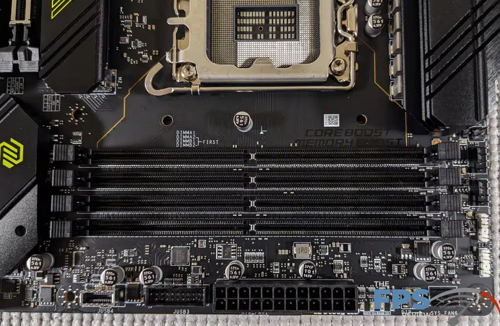 MSI MAG Z790 TOMAHAWK MAX WiFi motherboard DIMM slots.