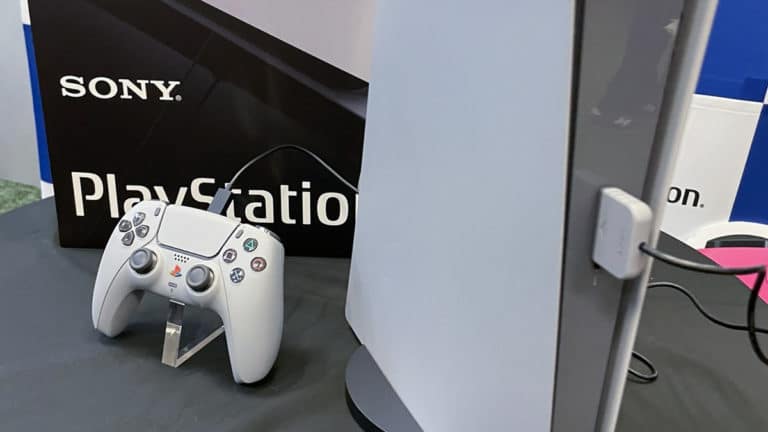 PlayStation Fans Are Begging Sony to Release This PS1-Style PS5 That Jim Ryan Received during His Farewell Party: “It Would Sell Like Hot Cakes”