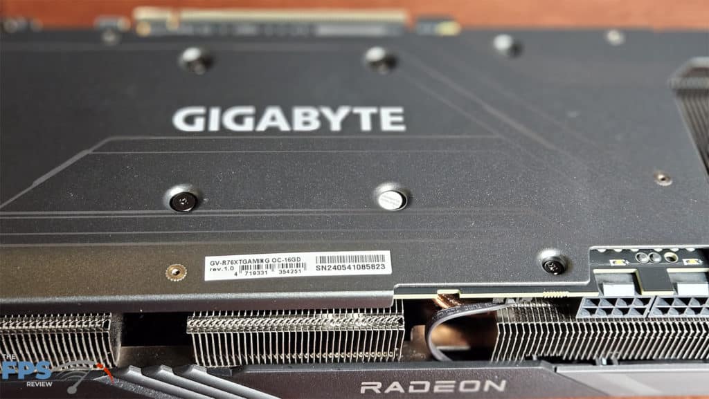 GIGABYTE Radeon RX 7600 XT Gaming OC: serial