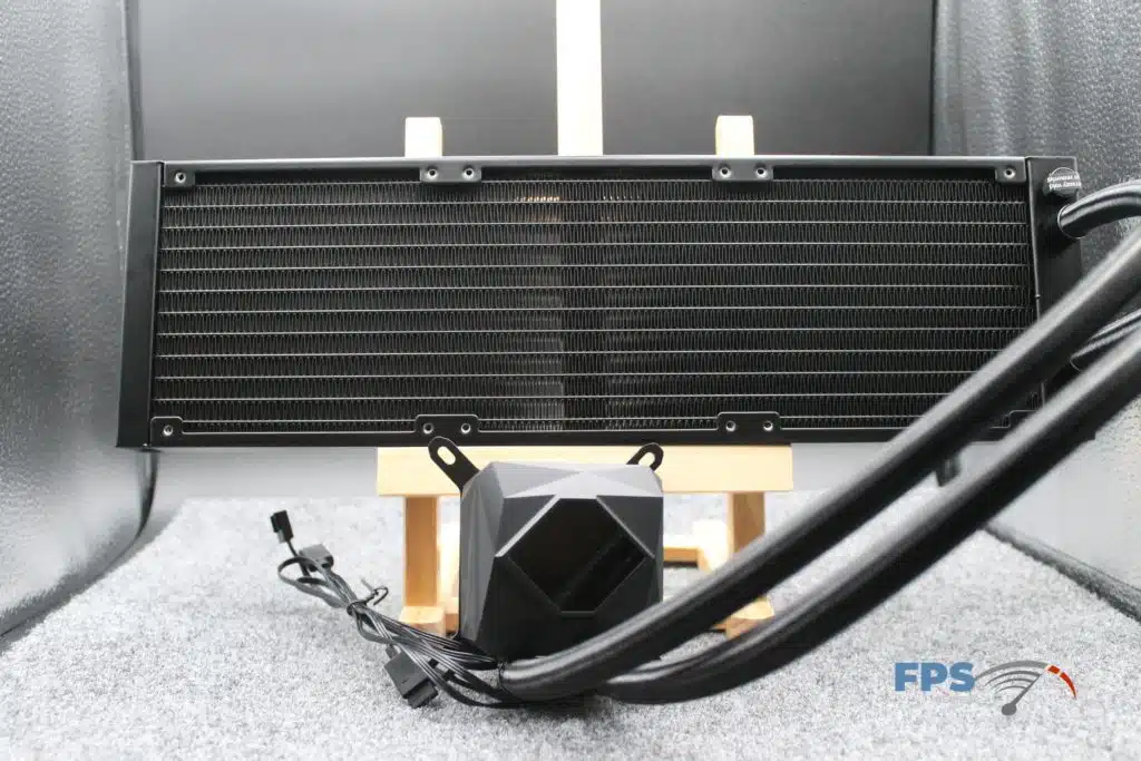 IceFLOE Oasis 360 radiator no fans view