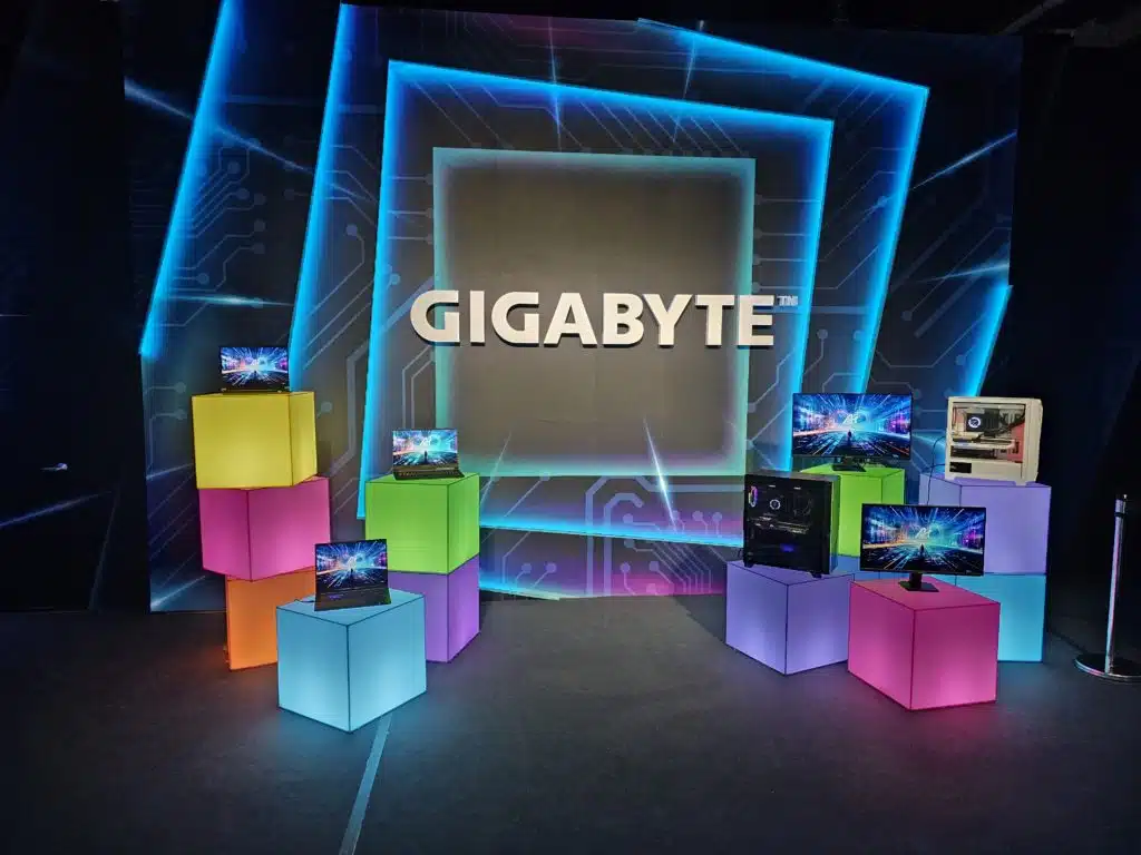 GIGABYTE AI New Era: Humanity X Art X Technology Exhibition and Computers Picture