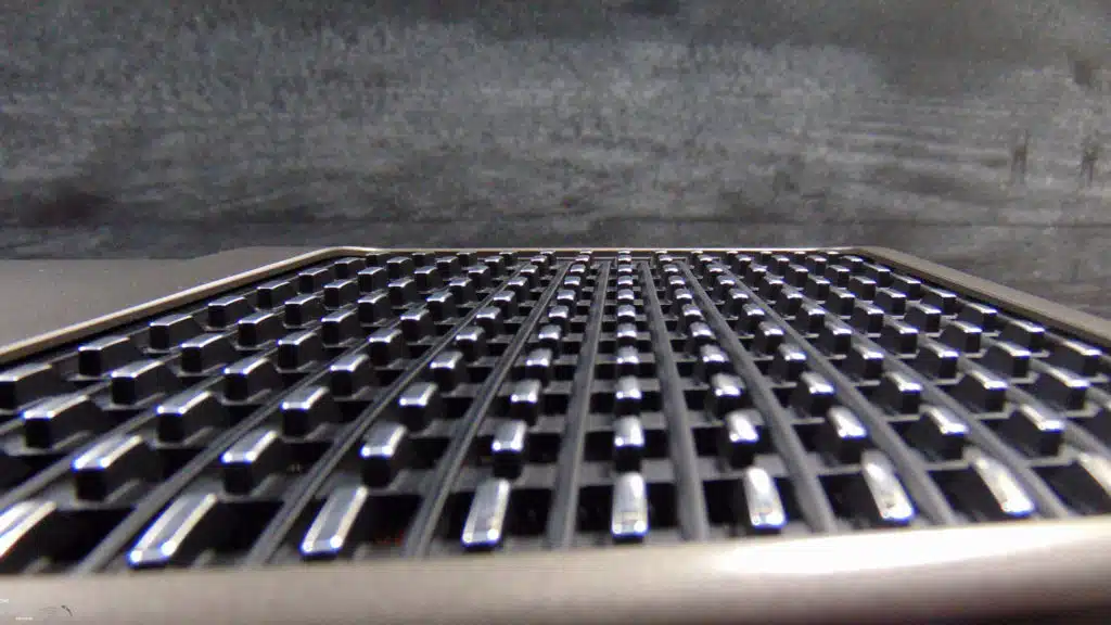 MSI GeForce RTX 4080 SUPER EXPERT Closeup of Metal Mesh