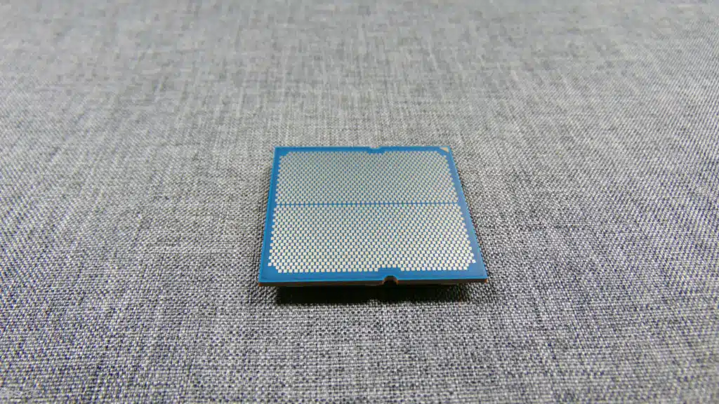 AMD Ryzen 5 9600X Bottom of CPU