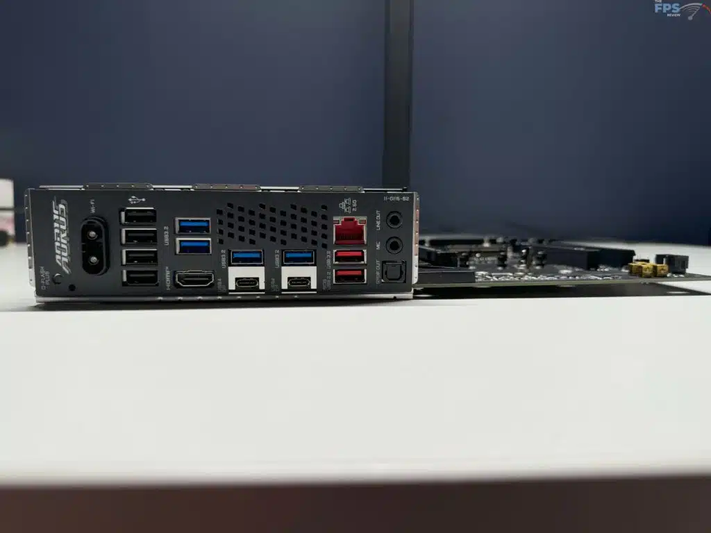 Rear I/O