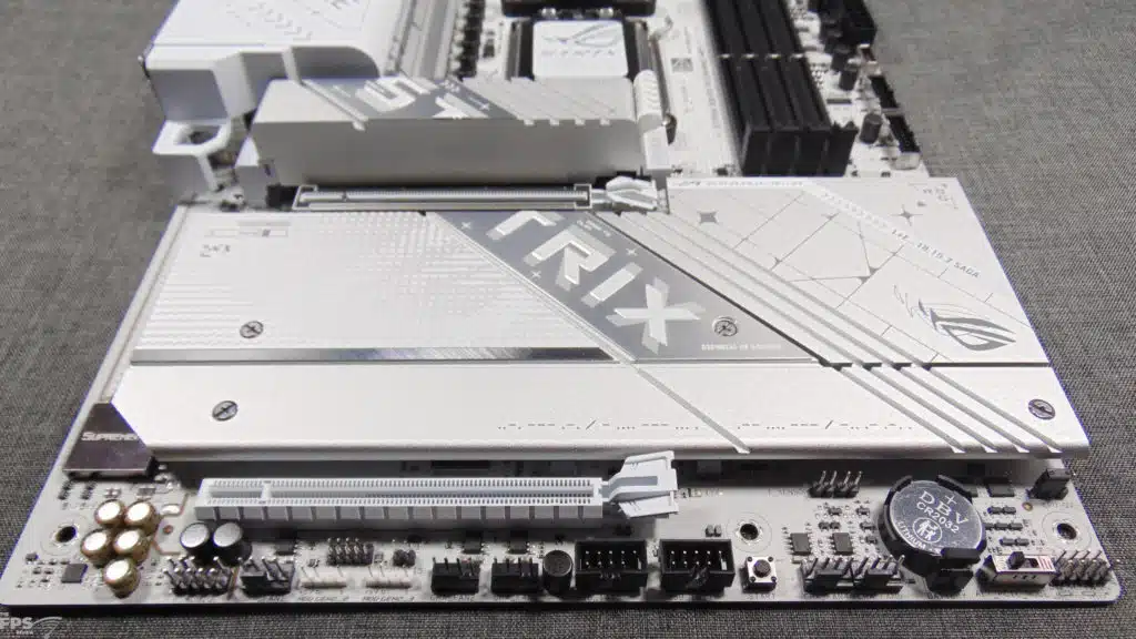 ASUS ROG STRIX X870-A GAMING WiFi Motherboard Expansion Slots and Chipset Heatsink