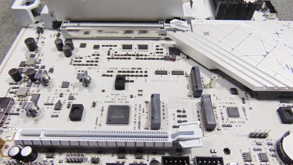 ASUS ROG STRIX X870-A GAMING WiFi Motherboard M.2