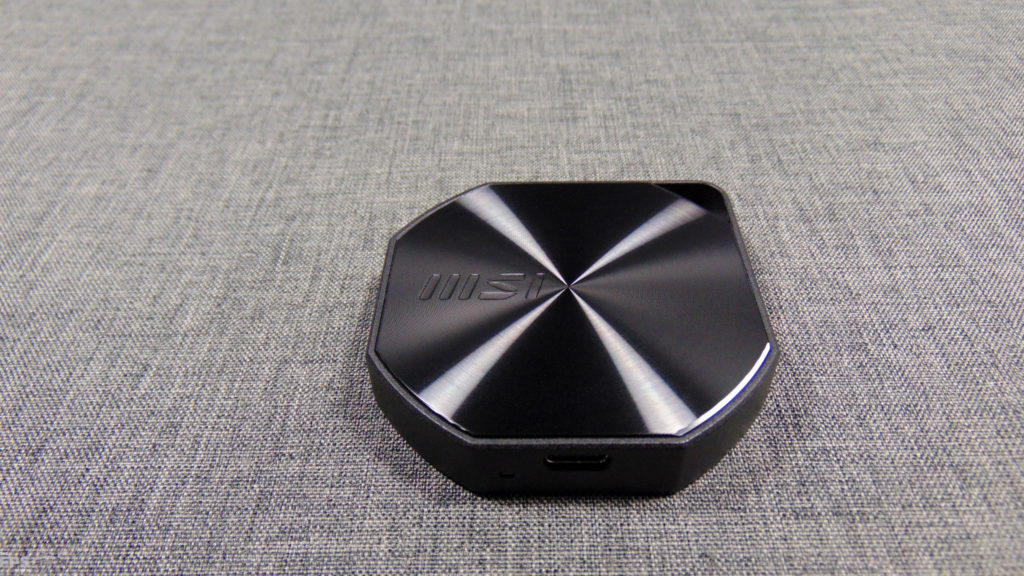 MSI DATAMAG 20Gbps Magnetic Portable SSD Top View
