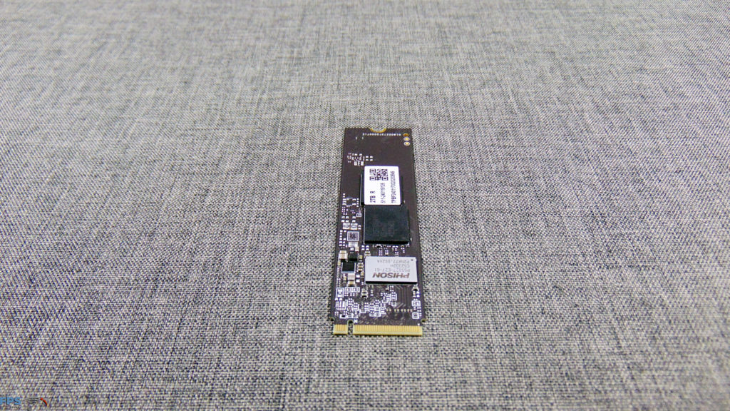 TEAMGROUP T-FORCE CARDEA A440 Lite 2TB PCIe Gen4 M.2 NVMe SSD Top View Angled