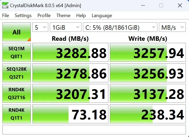 ASRock X870 Pro RS WiFi motherboard: crystaldiskMark