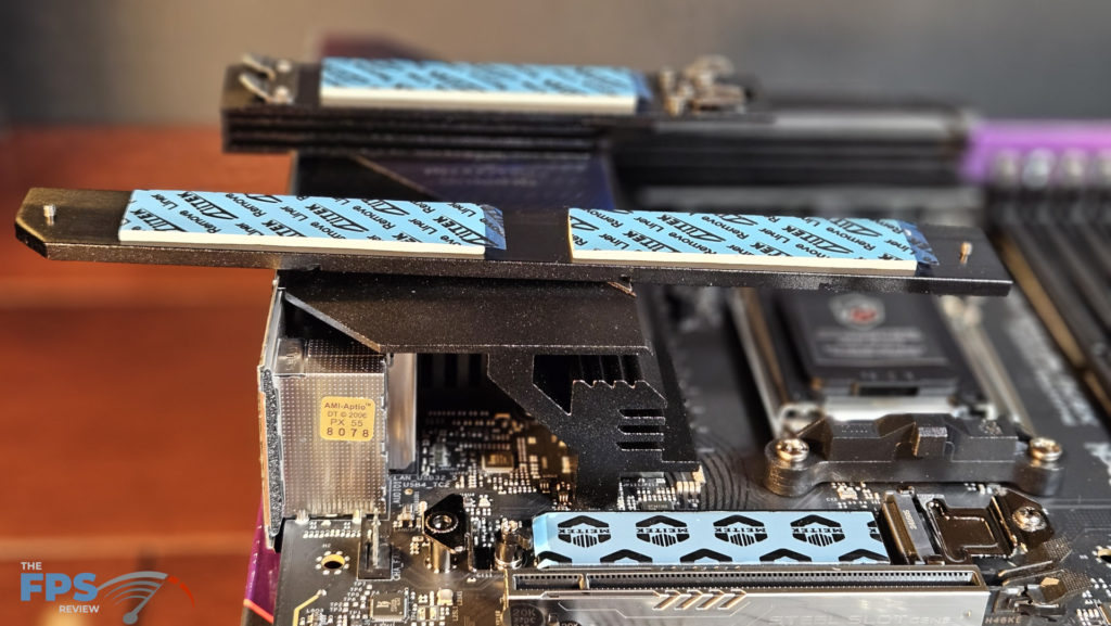 ASRock Phantom Gaming X870 RIPTIDE WiFi: heatsinks