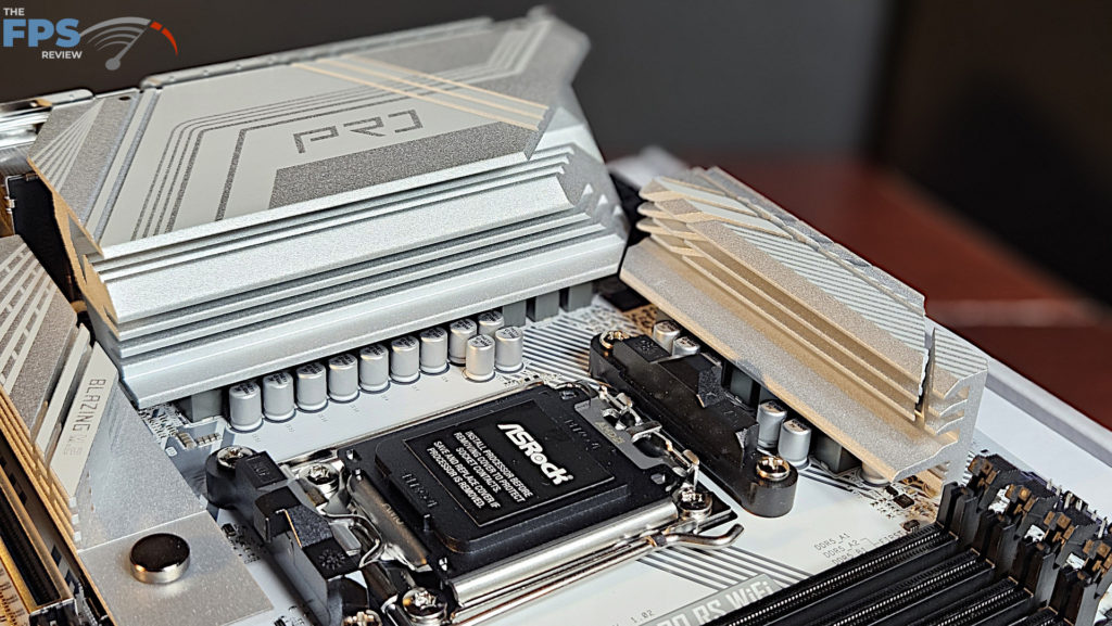 ASRock X870 Pro RS WiFi motherboard: VRM heatsink