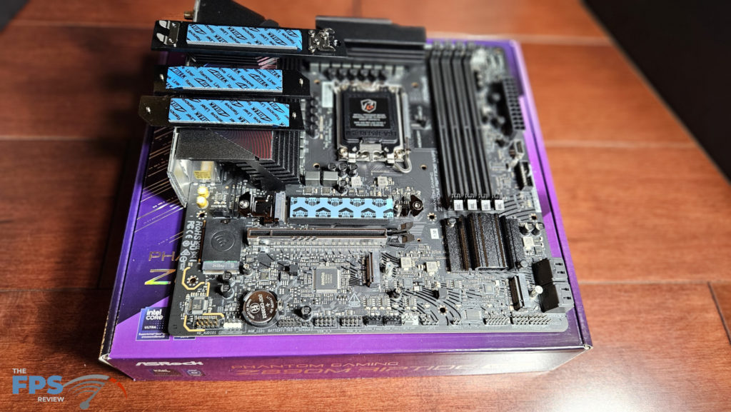 ASRock Phantom Gaming Z890M WiFi: heatsinks removed