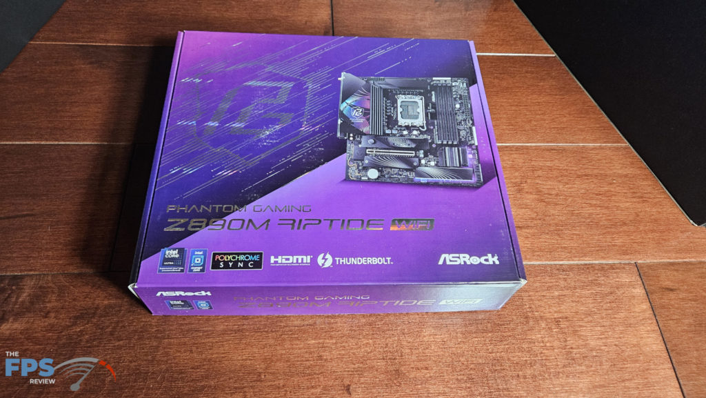 ASRock Phantom Gaming Z890M WiFi: retail box