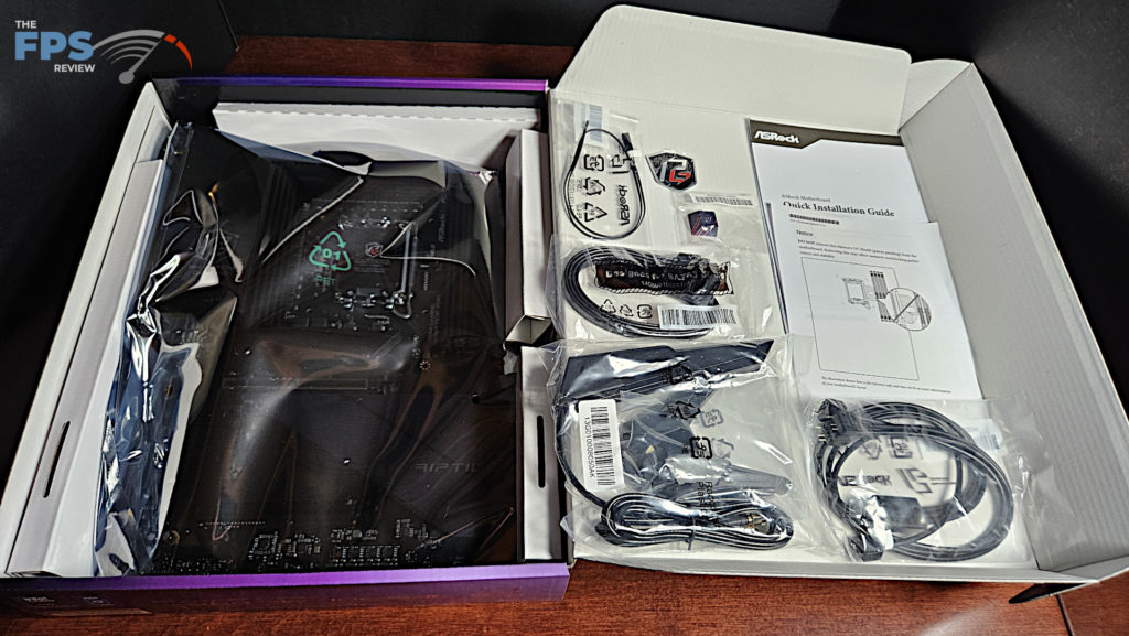 ASRock Phantom Gaming Z890 RIPTIDE WiFi: accessories
