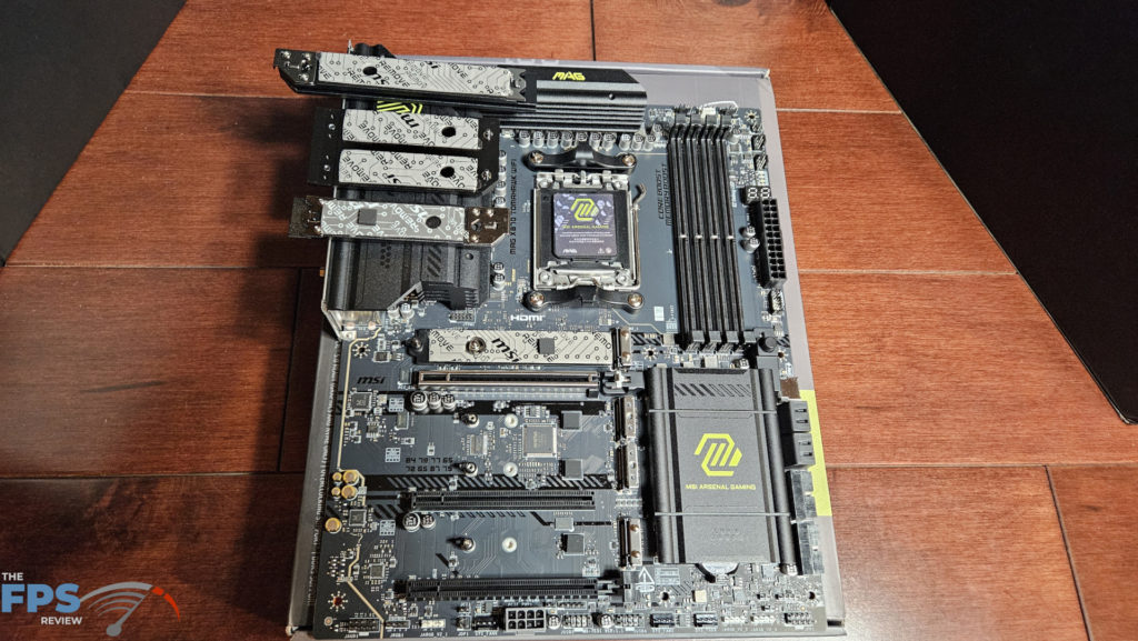 MSI MAG X870 TOMAHAWK WiFi :heatsinks removed