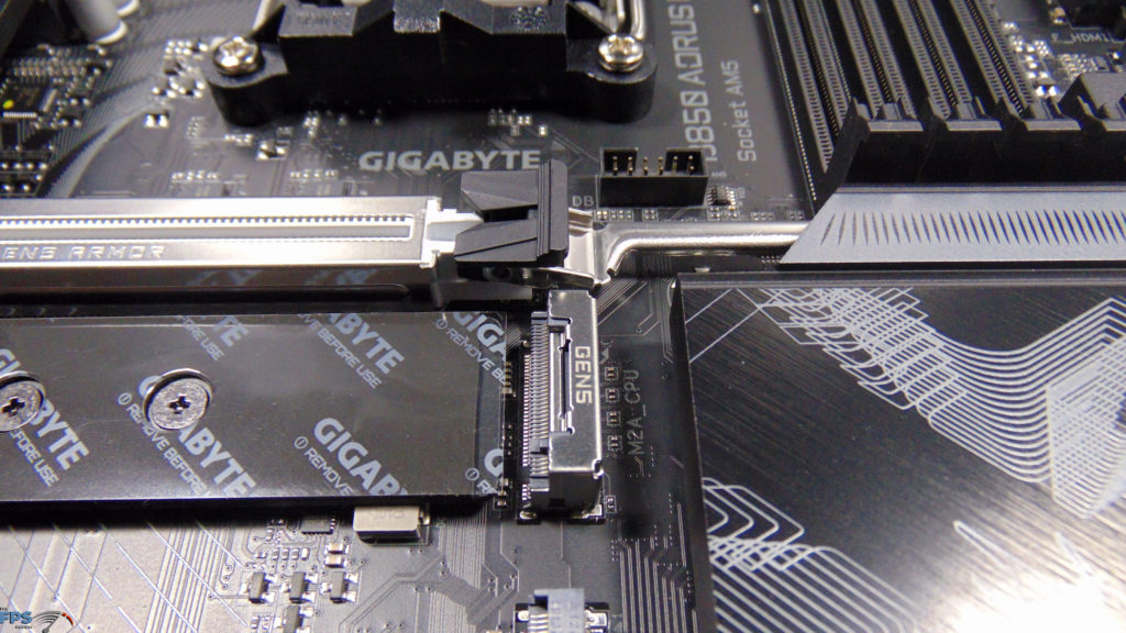 GIGABYTE B850 AORUS ELITE WIFI7 Closeup of primary M.2 slot
