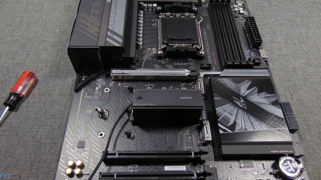 GIGABYTE B850 AORUS ELITE WIFI7 secondary M.2 slot SSD installed