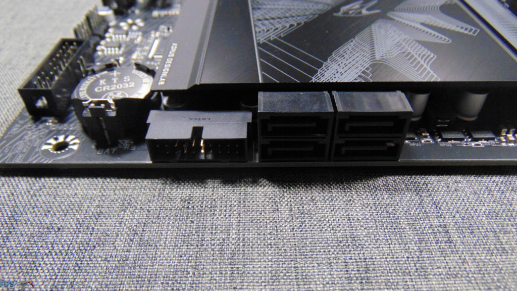 GIGABYTE B850 AORUS ELITE WIFI7 sata connectors