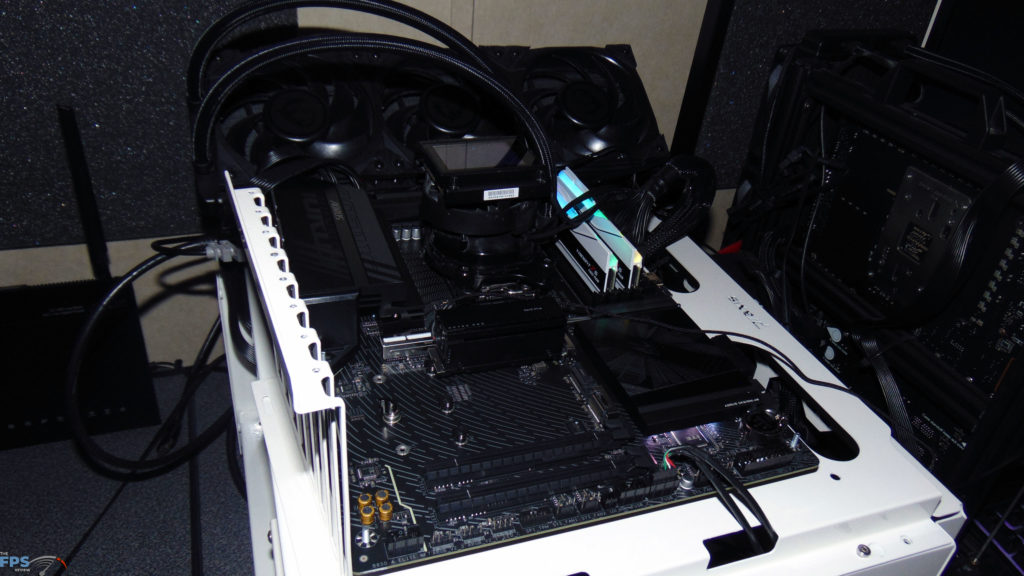 GIGABYTE B850 AORUS ELITE WIFI7 Running with RGB