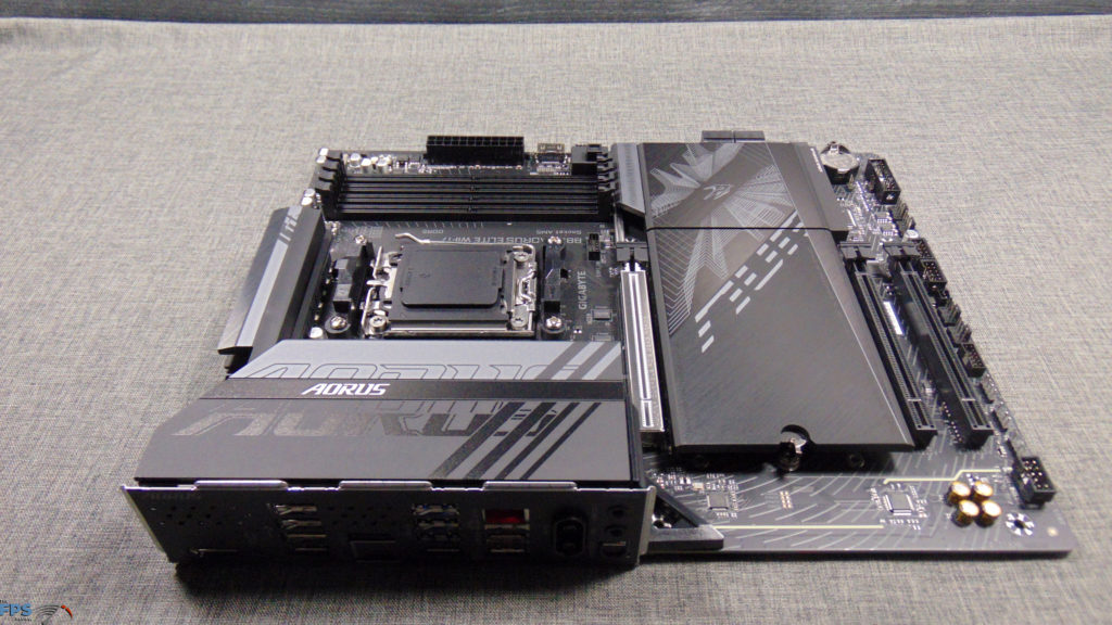 GIGABYTE B850 AORUS ELITE WIFI7 Top Angled View