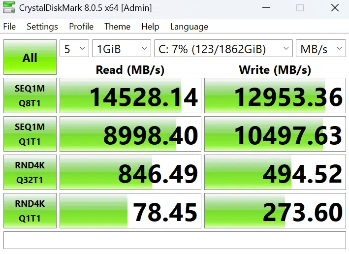 MSI MAG X870E TOMAHAWK WiFi motherboard: crystalDiskMark