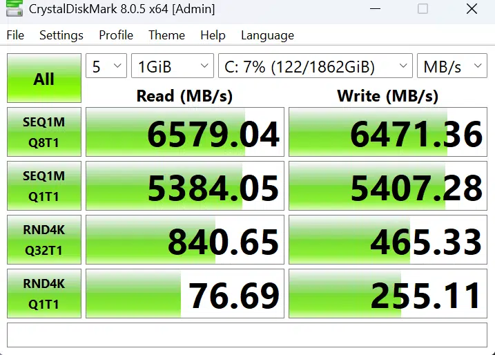 MSI MAG X870E TOMAHAWK WiFi motherboard: crystalDiskMark