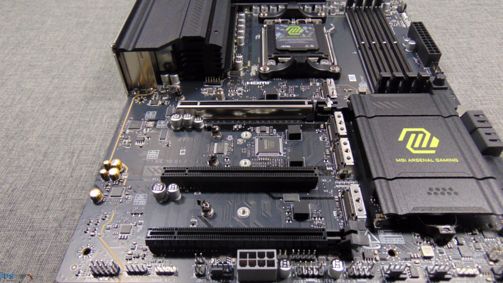 MSI MAG B850 TOMAHAWK MAX WIFI PCIe Expansion Slots