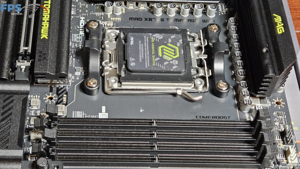 MSI MAG X870E TOMAHAWK WiFi motherboard: socket-memory