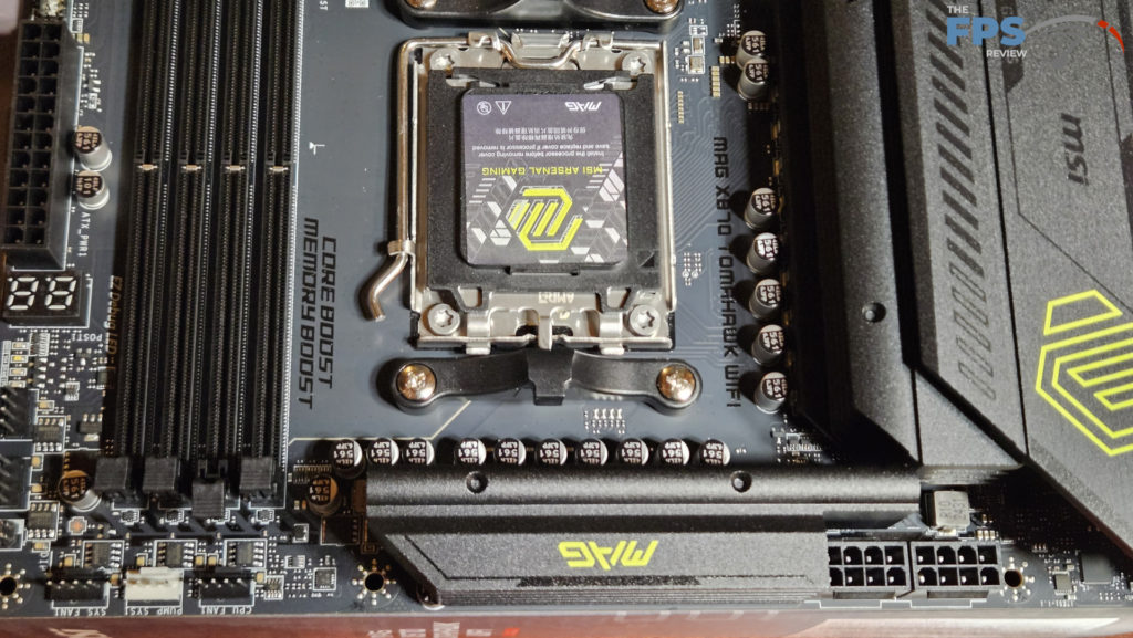 MSI MAG X870 TOMAHAWK WiFi : top row connections