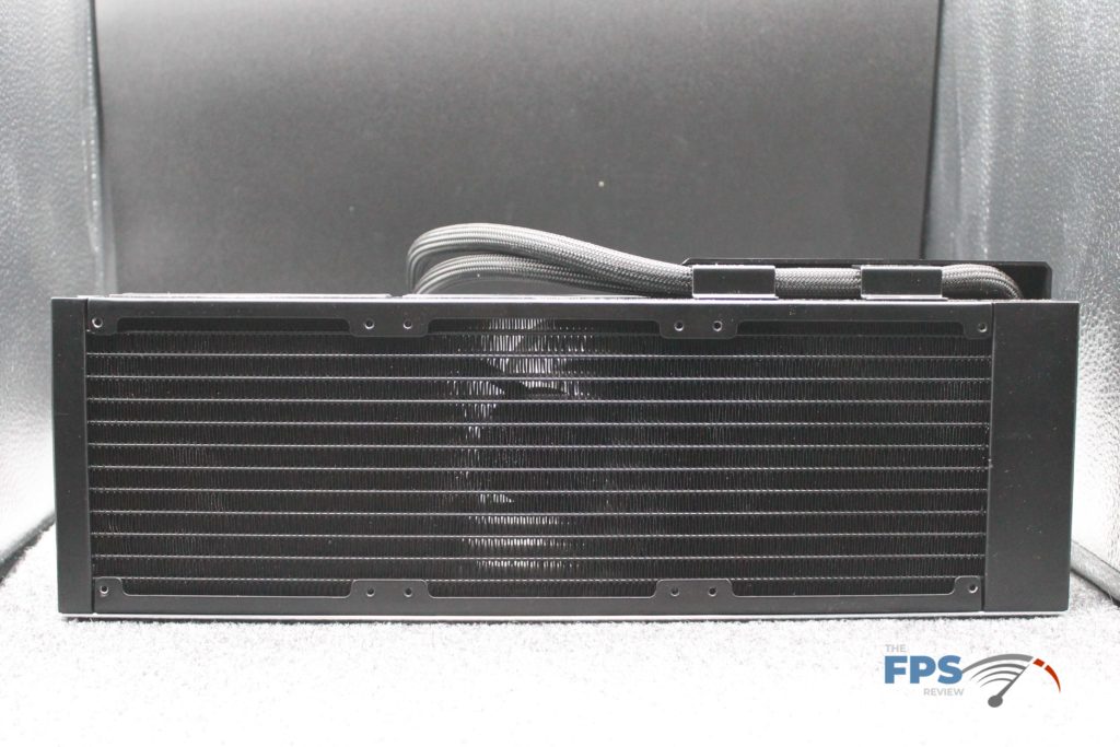 Lian Li Hydroshift LCD 360R radiator on side view