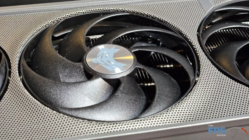 SAPPHIRE Nitro+ Radeon RX 9070 XT Gaming OC fan