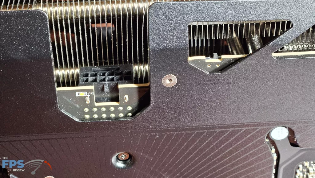 GIGABYTE AORUS GeForce RTX 5080 MASTER : 12V 2x6, BIOS switch